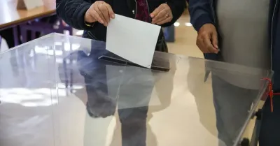 Kraków: policja odnotowała zakłócenie ciszy wyborczej; głosowanie przebiega spokojnie